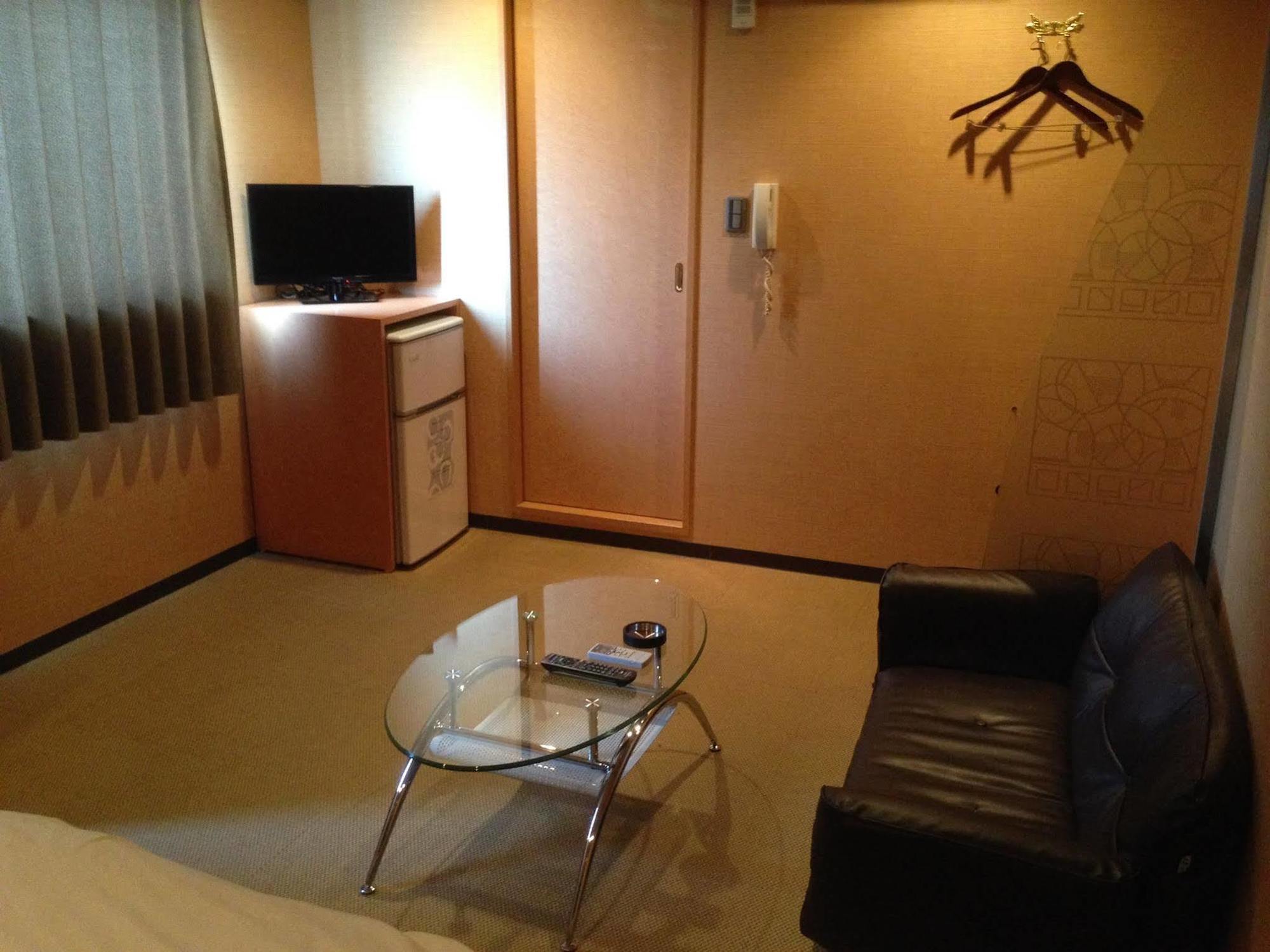 Uehonmachi Plaza Hotel (Adults Only) أوساكا المظهر الخارجي الصورة